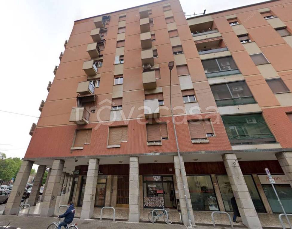 appartamento in vendita a Bologna in zona Reno
