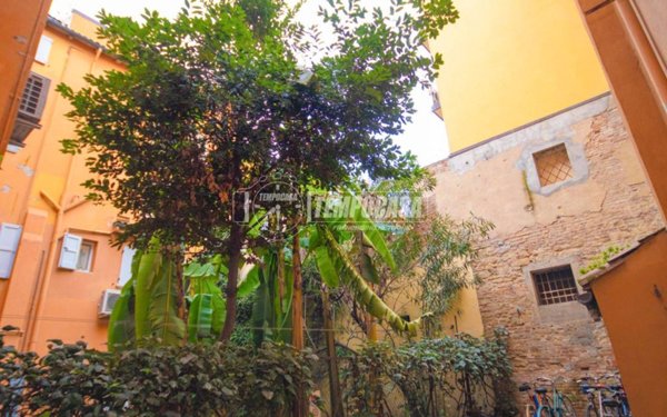 appartamento in vendita a Bologna in zona Santo Stefano