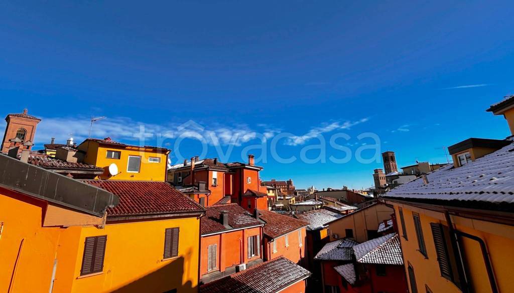 appartamento in vendita a Bologna in zona Centro Storico