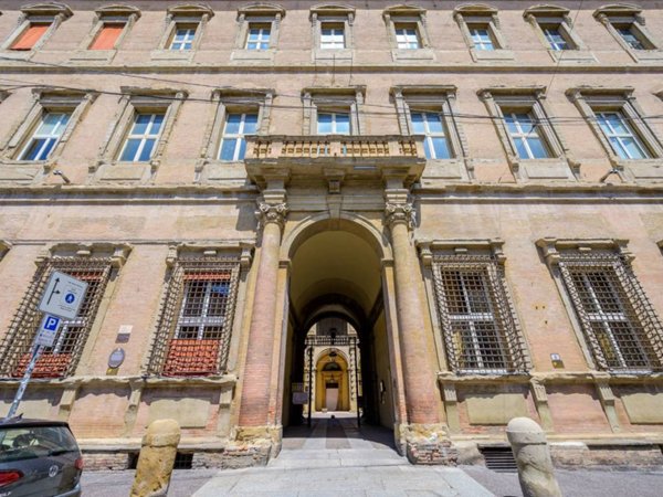 appartamento in vendita a Bologna in zona Centro Storico