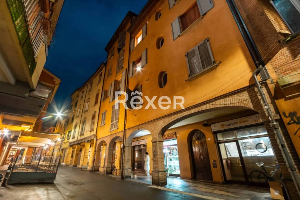 appartamento in vendita a Bologna in zona Centro Storico