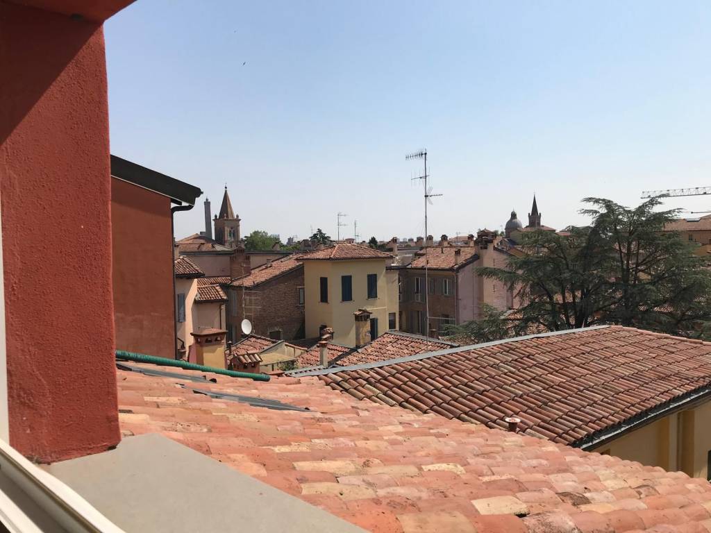 appartamento in vendita a Bologna in zona Saragozza