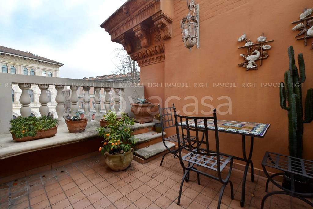 appartamento in vendita a Bologna in zona Centro Storico