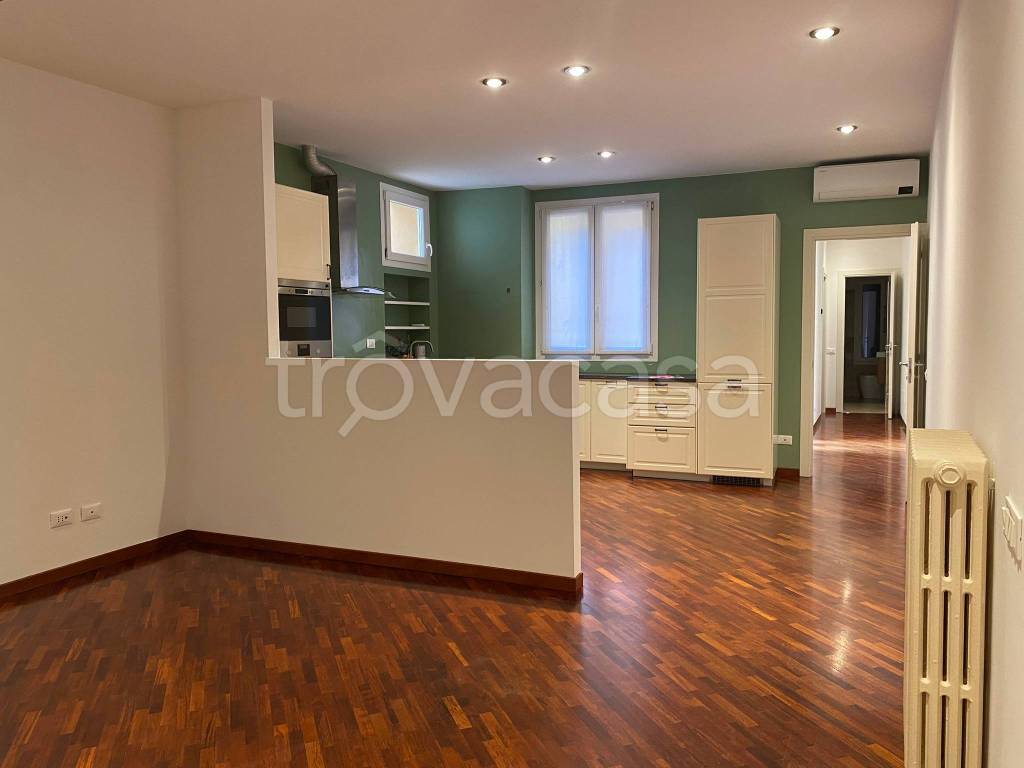 appartamento in vendita a Bologna in zona Centro Storico