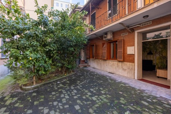 appartamento in vendita a Bologna in zona Quartiere Porto