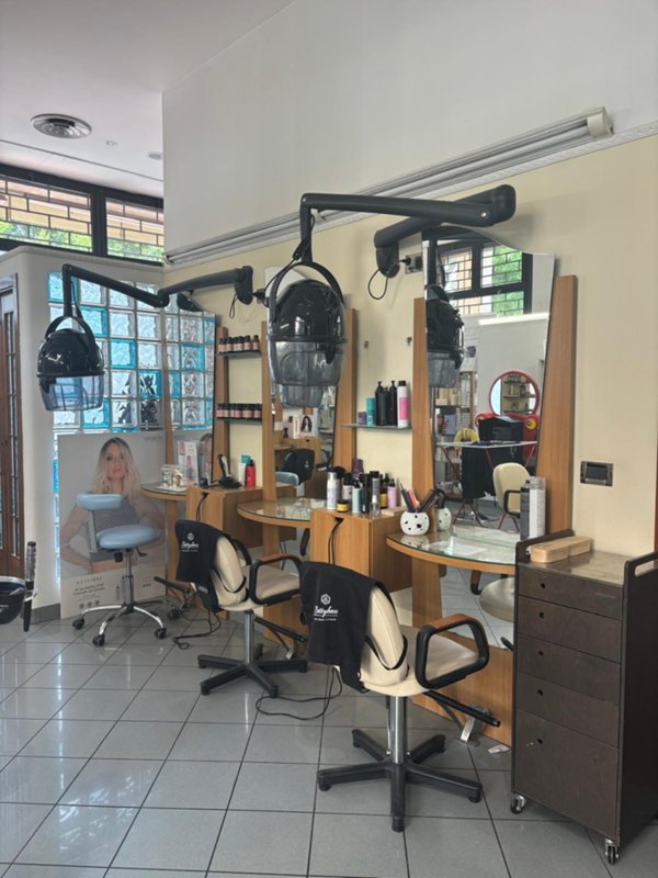 negozio in vendita a Bologna in zona San Donato