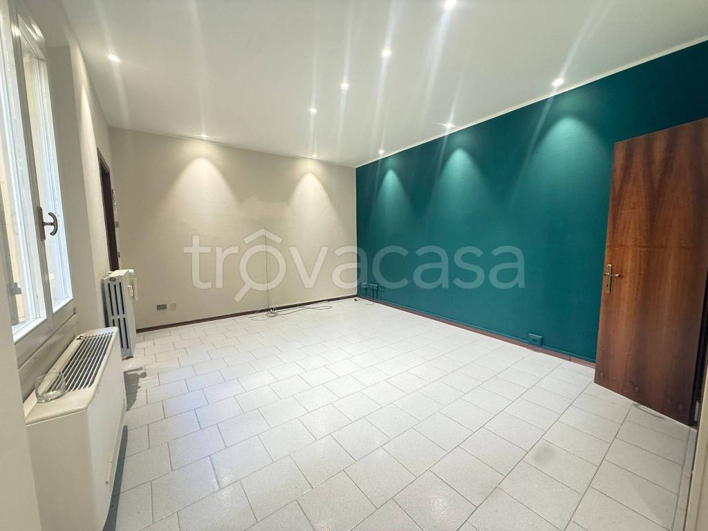 ufficio in vendita a Bologna