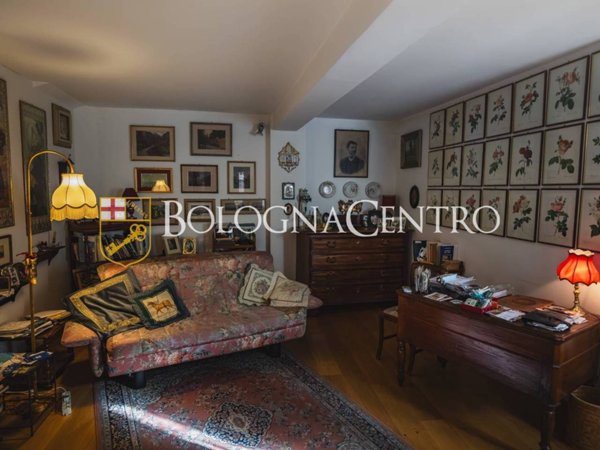 appartamento in vendita a Bologna in zona Santo Stefano