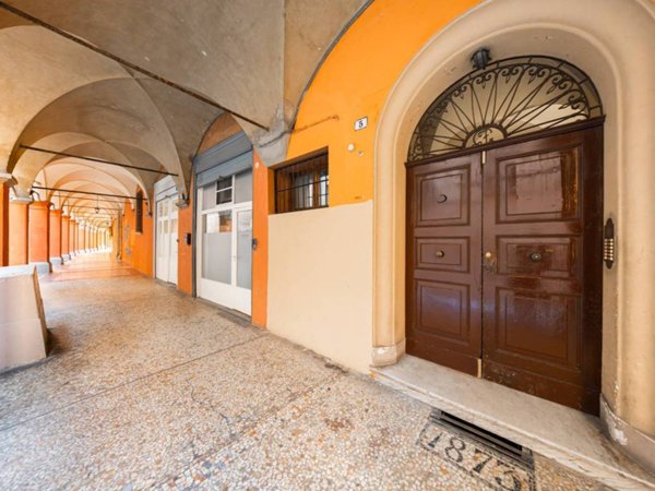 appartamento in vendita a Bologna in zona Santo Stefano