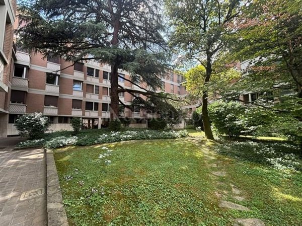 appartamento in vendita a Bologna in zona Saragozza