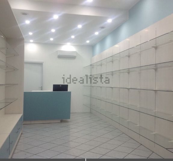 negozio in vendita a Bologna in zona Centro Storico