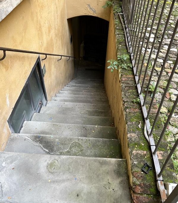 ufficio in vendita a Bologna in zona Saragozza