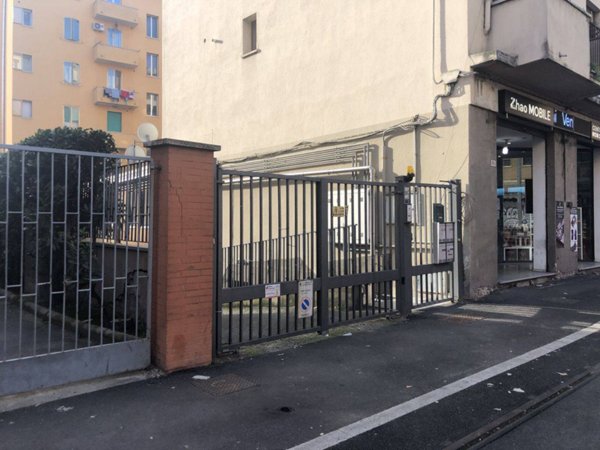negozio in vendita a Bologna in zona Centro Storico