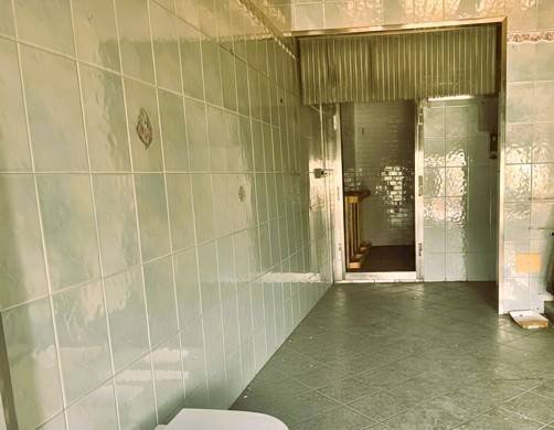 negozio in vendita a Bologna in zona Corticella