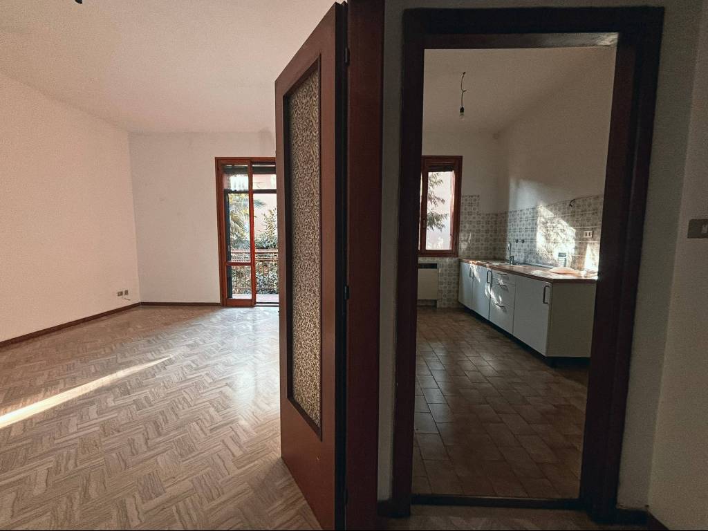 appartamento in vendita a Bologna in zona Saragozza