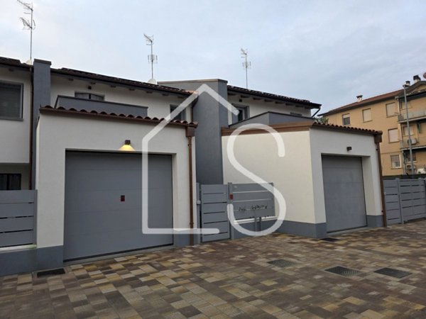 casa indipendente in vendita a Bologna in zona Borgo Panigale