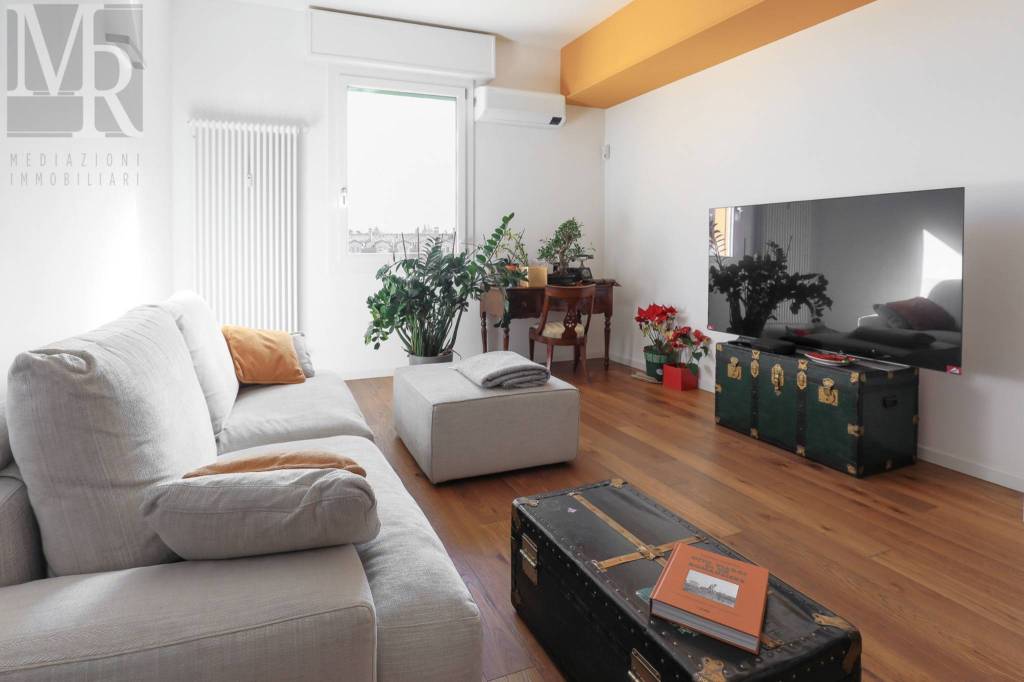 appartamento in vendita a Bologna in zona Santo Stefano