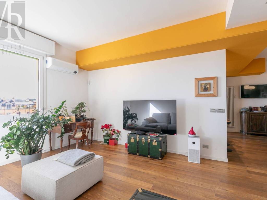 appartamento in vendita a Bologna in zona Santo Stefano