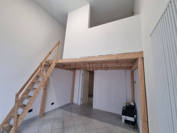 negozio in vendita a Bologna in zona Saragozza