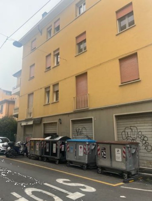 negozio in vendita a Bologna