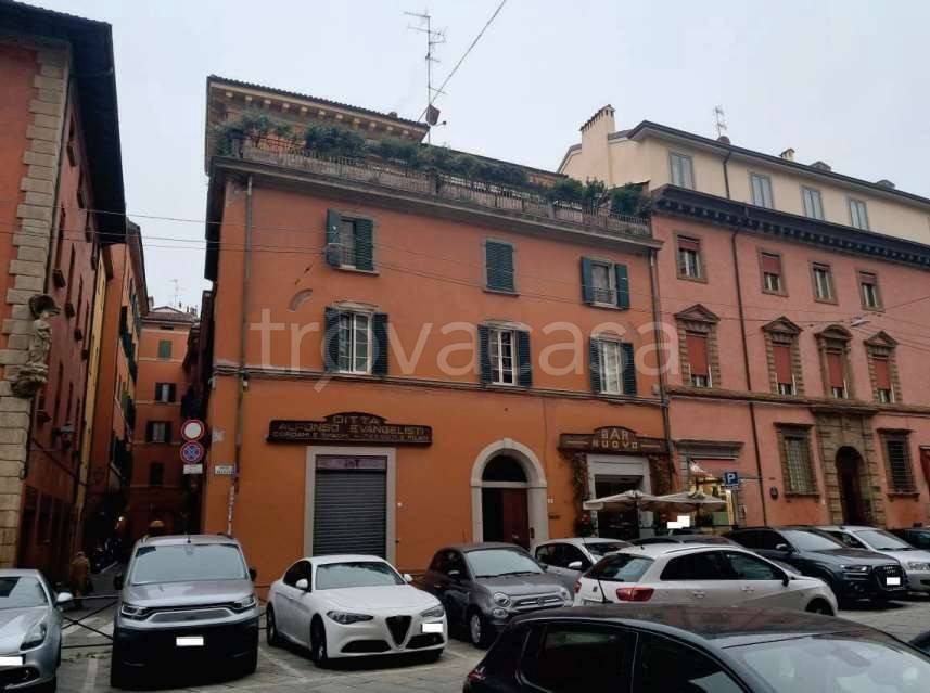 appartamento in vendita a Bologna in zona Centro Storico
