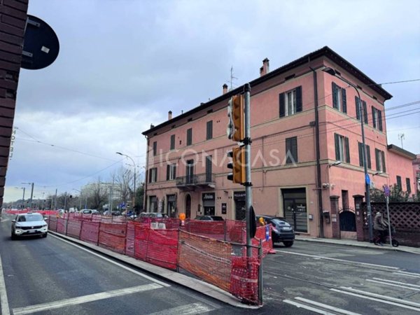 appartamento in vendita a Bologna in zona Saffi