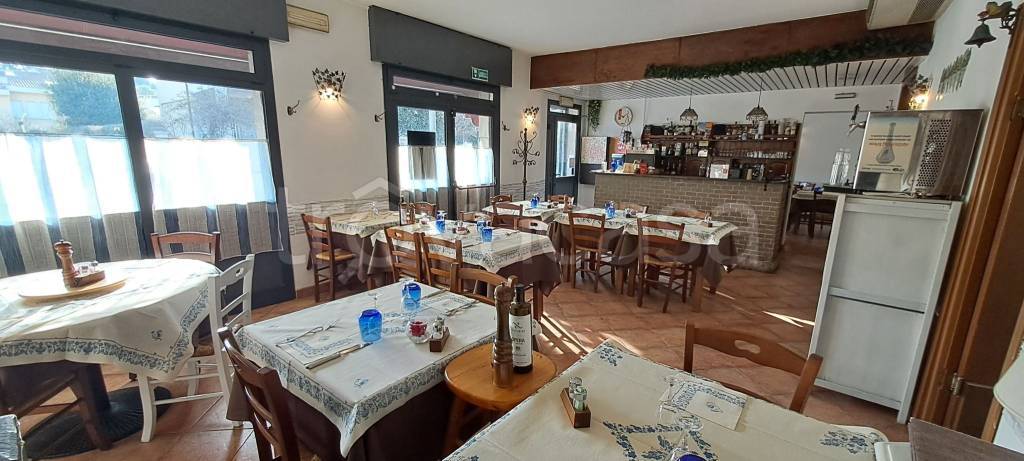 negozio in vendita a Bologna