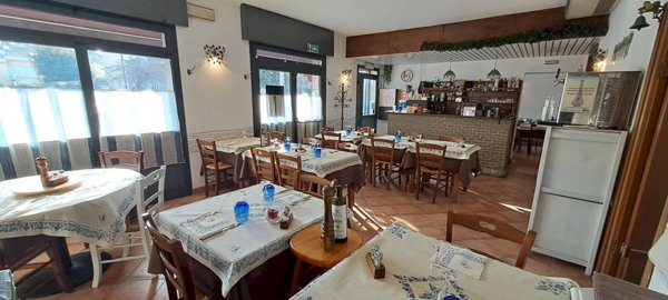locale commerciale in vendita a Bologna