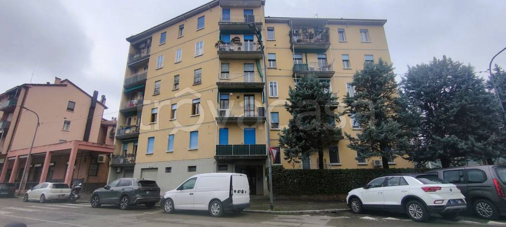 appartamento in vendita a Bologna in zona Zona Industriale Ròveri