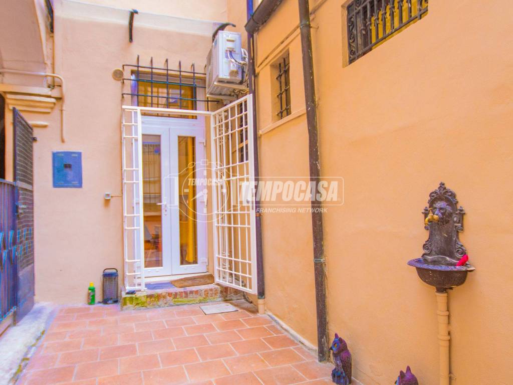 appartamento in vendita a Bologna in zona Quartiere Porto