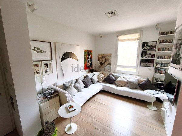 appartamento in vendita a Bologna in zona Santo Stefano