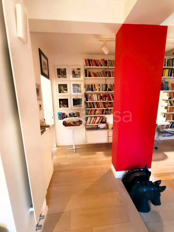 appartamento in vendita a Bologna in zona Santo Stefano