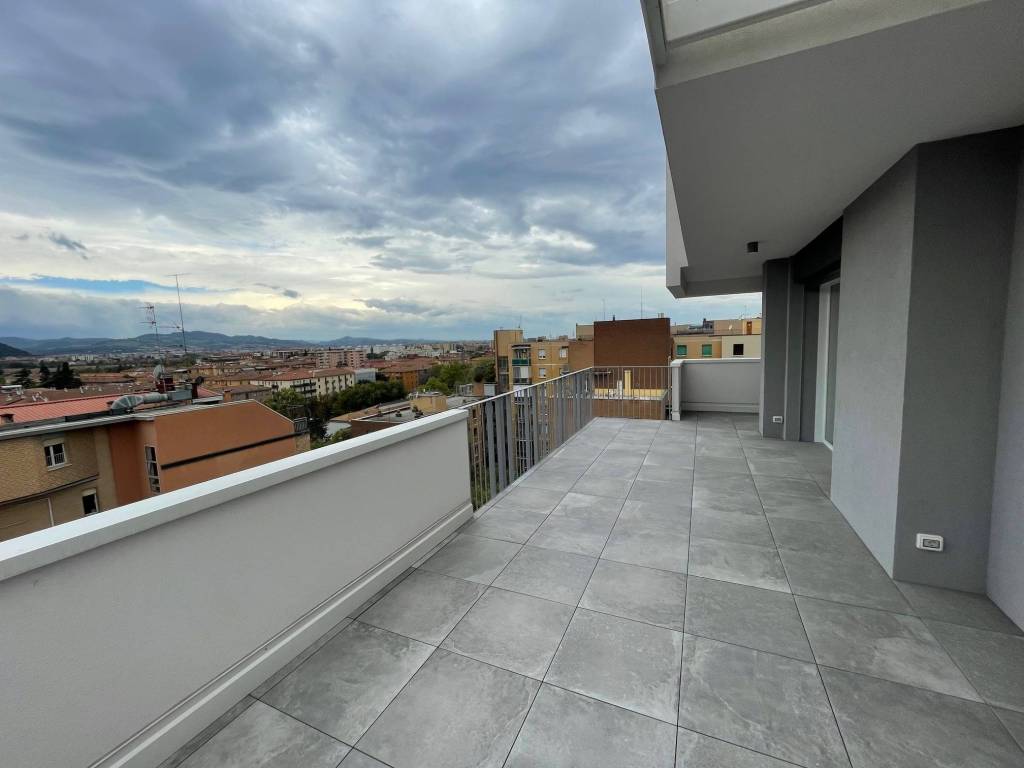 appartamento in vendita a Bologna in zona Saragozza