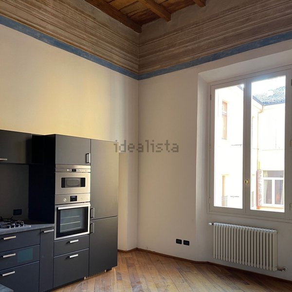 appartamento in vendita a Bologna in zona Santo Stefano