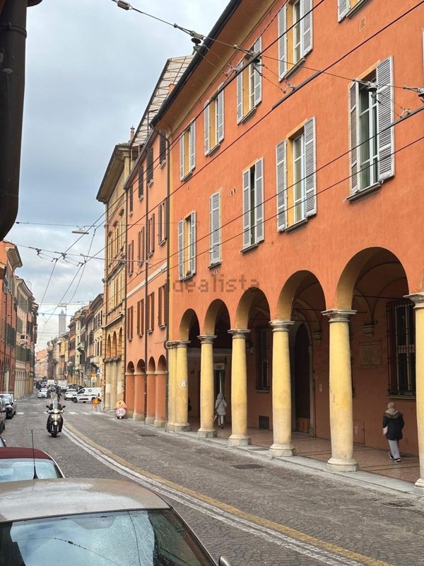 appartamento in vendita a Bologna in zona Santo Stefano