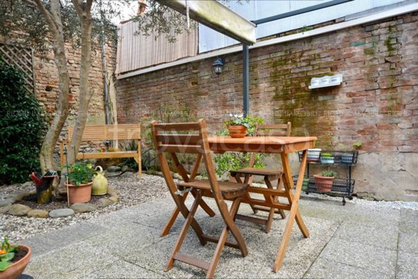 appartamento in vendita a Bologna in zona Santo Stefano