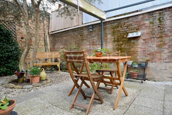 appartamento in vendita a Bologna in zona Santo Stefano