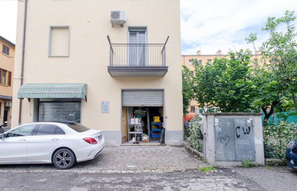 ufficio in vendita a Bologna in zona Corticella