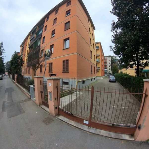 appartamento in vendita a Bologna in zona Santa Viola