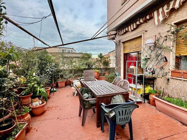 appartamento in vendita a Bologna in zona Saffi