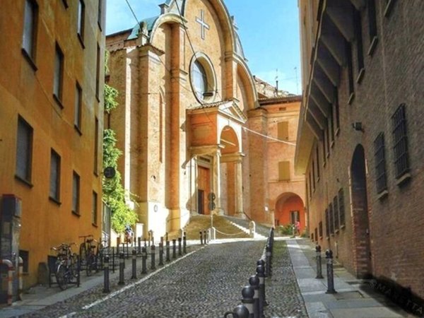 appartamento in vendita a Bologna in zona Santo Stefano