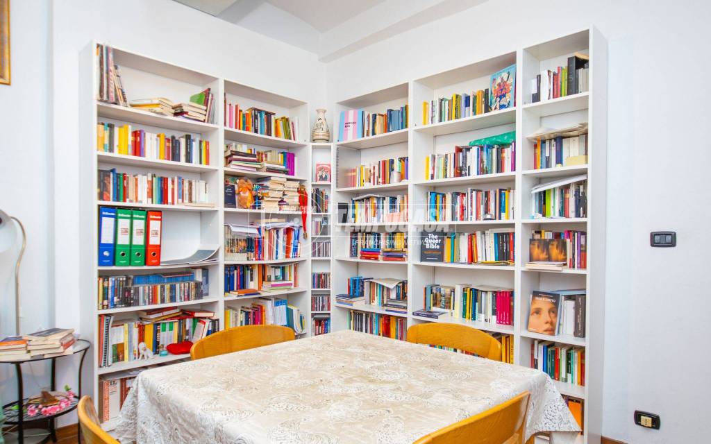 appartamento in vendita a Bologna in zona Santo Stefano