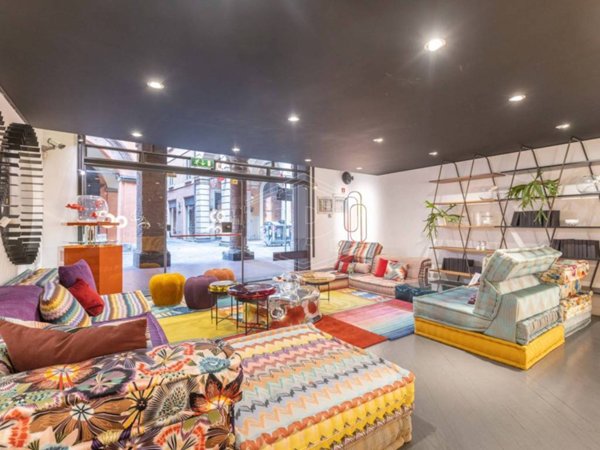 negozio in vendita a Bologna in zona Centro Storico