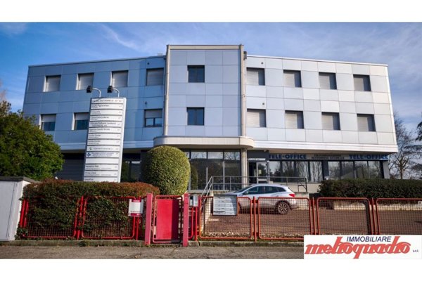 attico in vendita a Bologna in zona Zona Industriale Ròveri