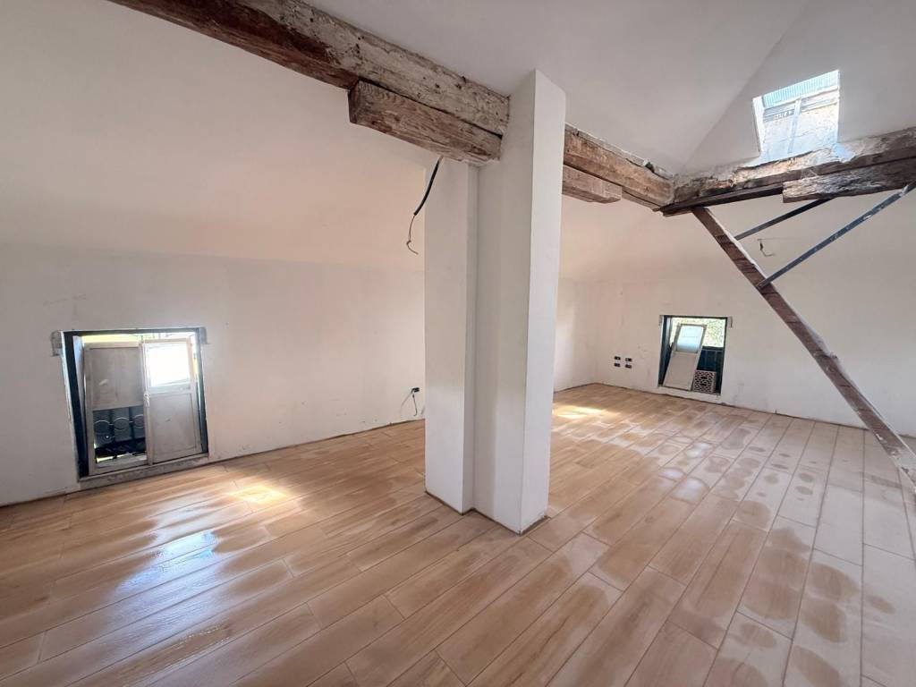 intera palazzina in vendita a Bologna in zona San Nicolò Di Villola