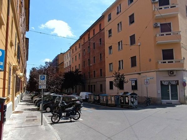 appartamento in vendita a Bologna in zona Saffi