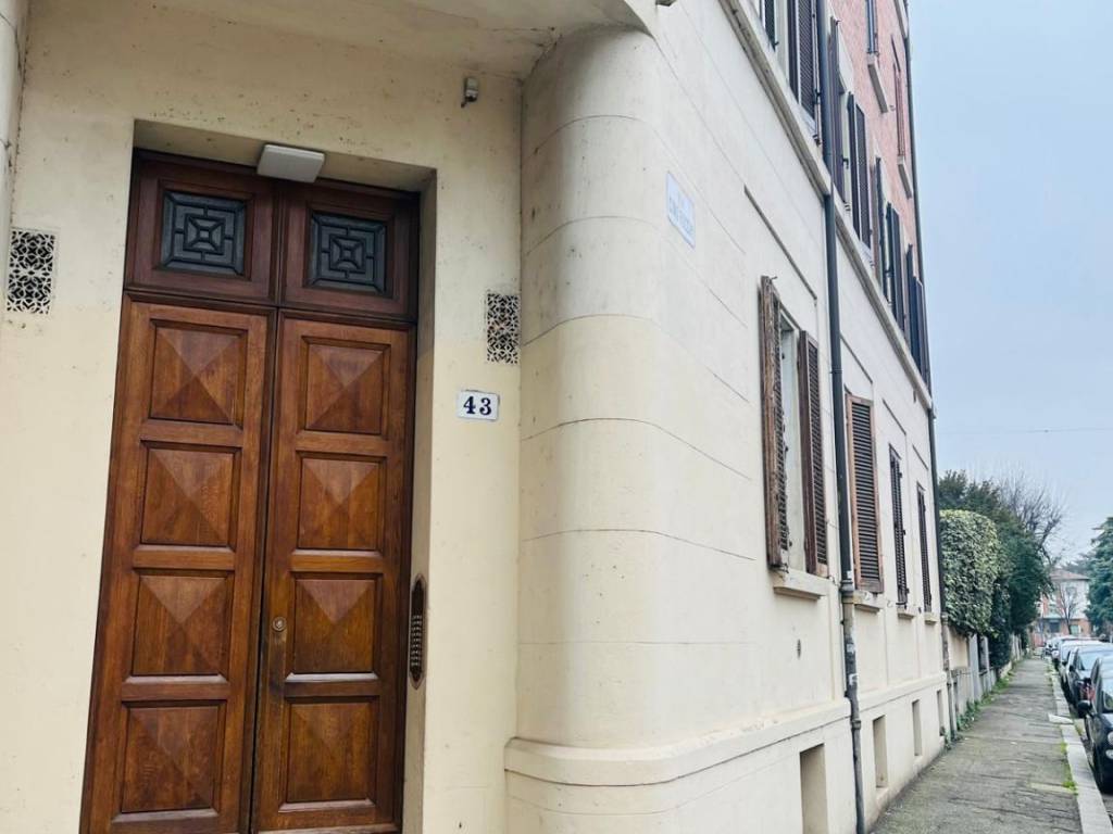 appartamento in vendita a Bologna in zona San Vitale