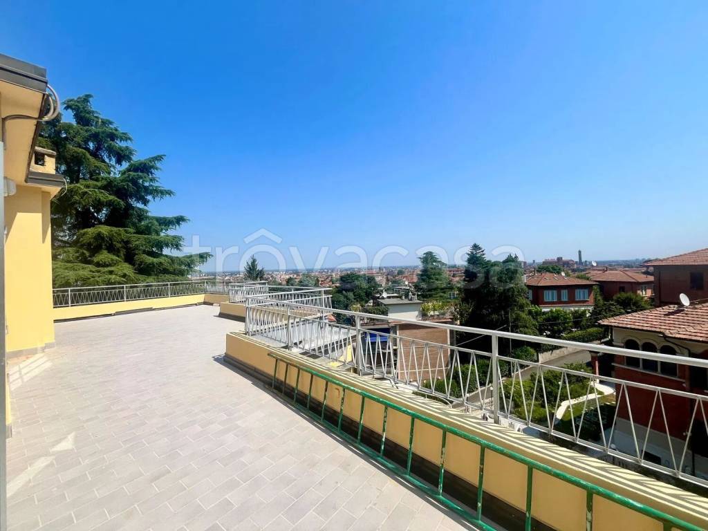 appartamento in vendita a Bologna in zona Santo Stefano