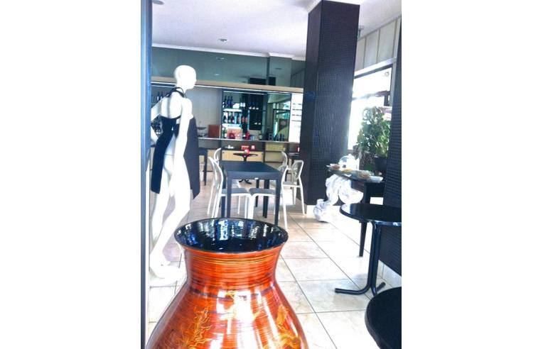 negozio in vendita a Bologna in zona Borgo Panigale