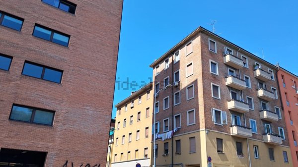 appartamento in vendita a Bologna in zona Saffi